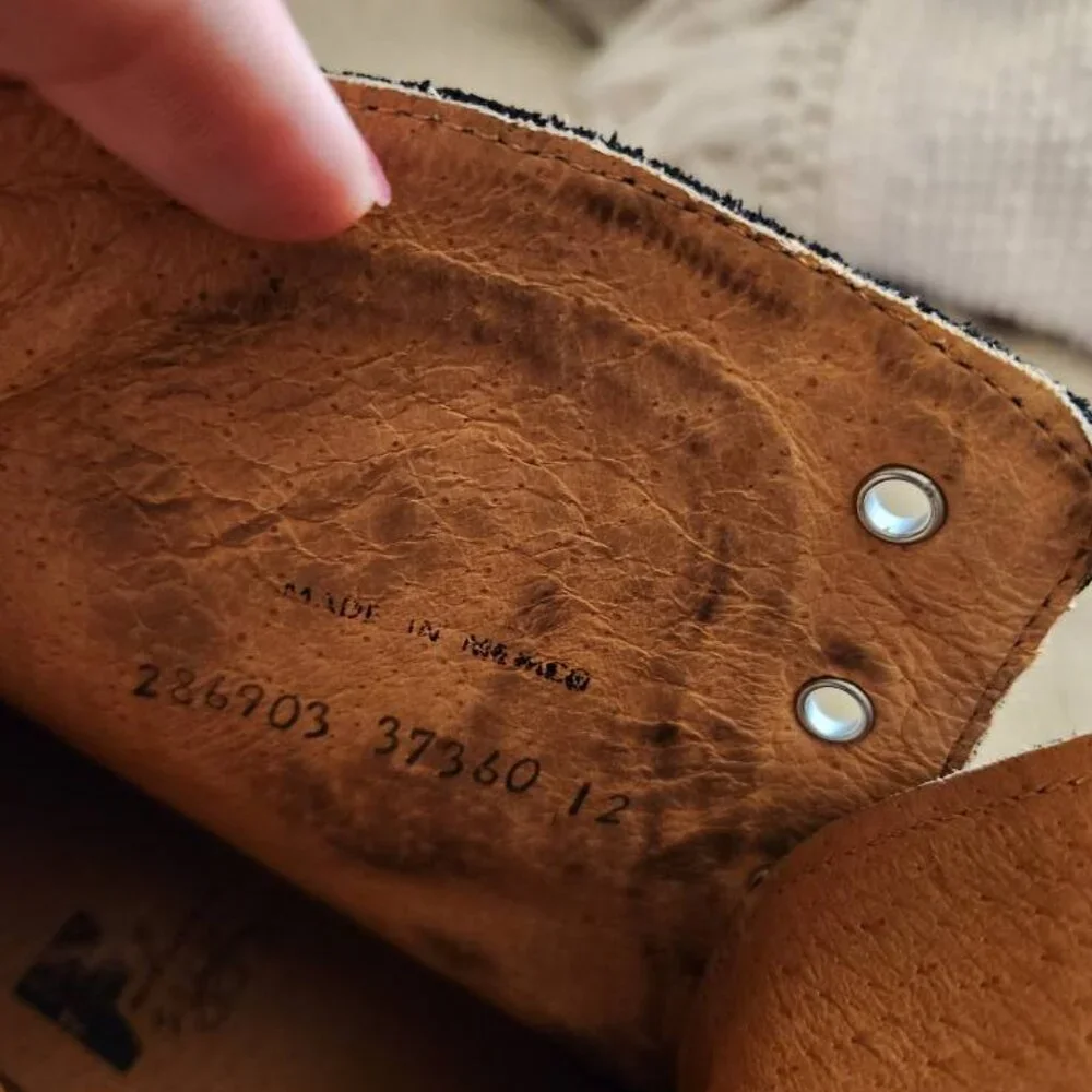 Suede Fluevog F Shoes (?) in black, size M12/W14 - Picture 6 of 8